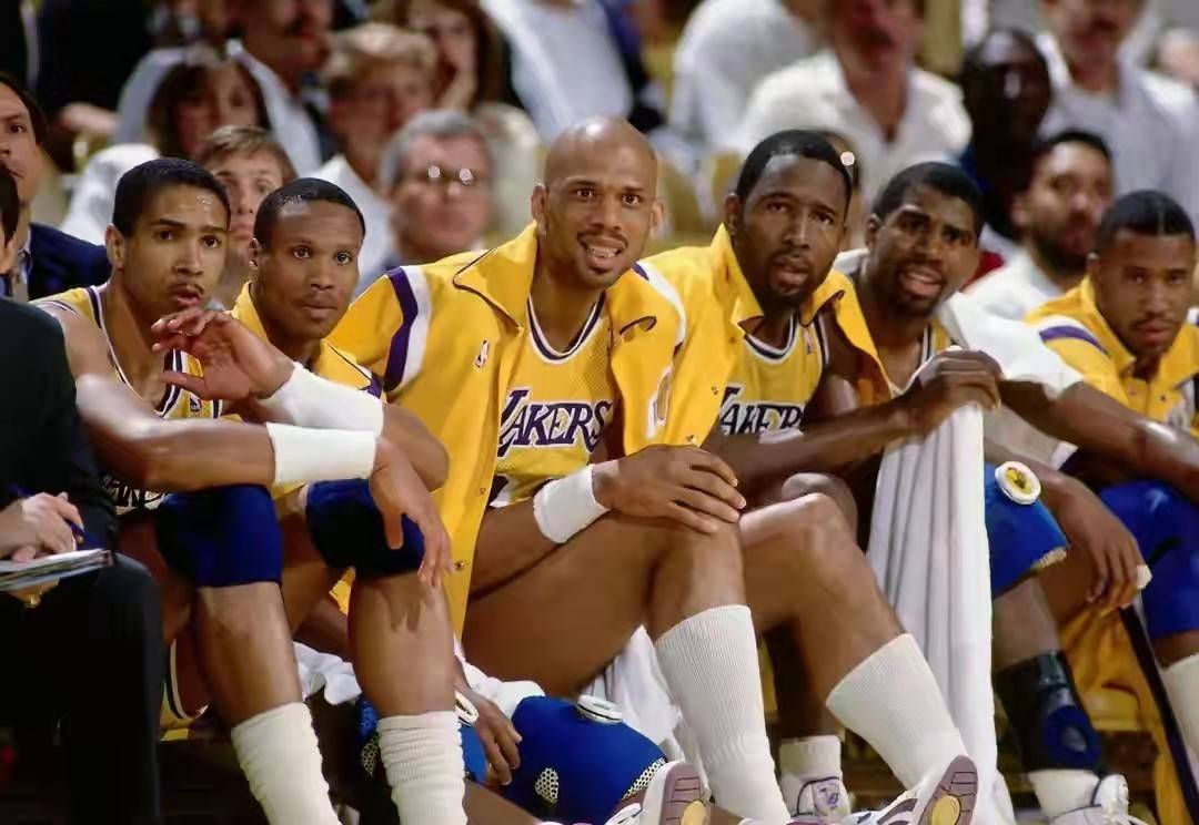 U22国足vs乌兹别克斯坦U22：拜合拉木替补，蒯纪闻、毛伟杰首发（U22国足对阵乌兹别克斯坦U22：蒯纪闻、毛伟杰先发，拜合拉木候补）