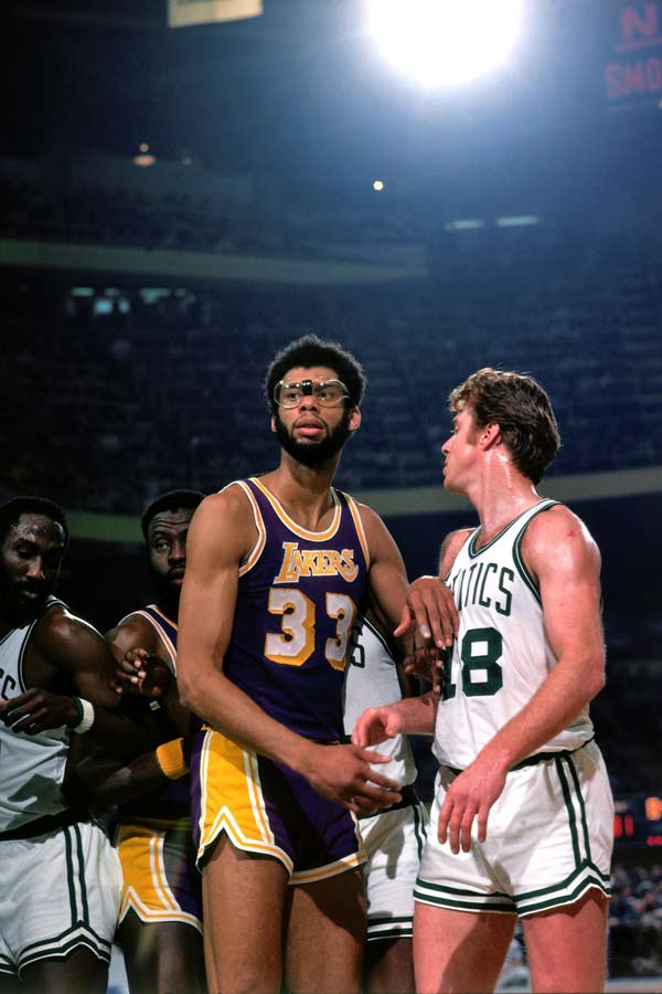 美媒评本世纪最佳阵：詹科库杜邓肯入选一阵，奥尼尔仅三阵（美媒评选本世纪最佳阵容：詹科库杜邓肯入一阵，奥尼尔仅列三阵）