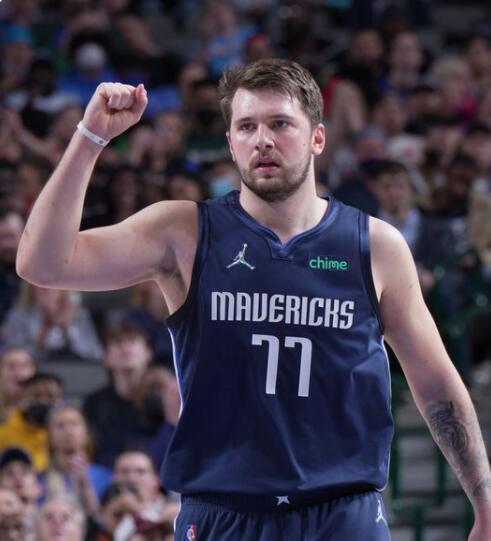 通德拉主场出现葡萄牙杯官方赞助商的竞争对手广告，被罚816欧（因主场出现葡杯官方赞助商竞品广告，通德拉被罚816欧元）