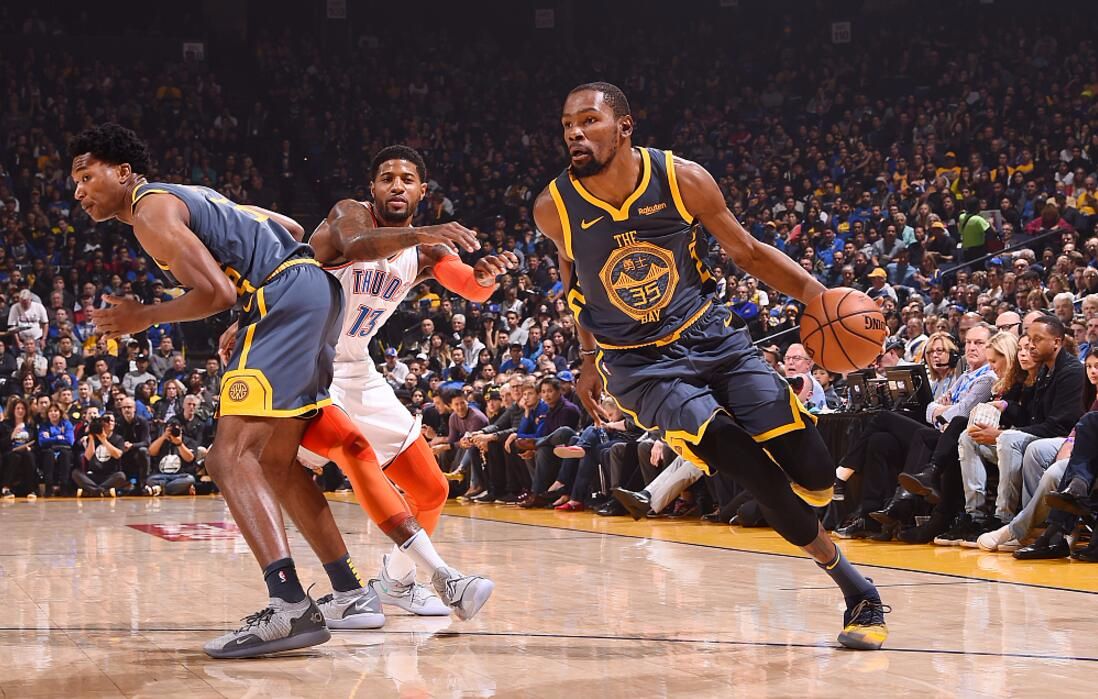 欧洲足球专家称赞瓦尔迪：他完美契合克雷莫内塞，能踢到41岁（欧足专家盛赞瓦尔迪：与克雷莫内塞完美匹配，有望踢到41岁）