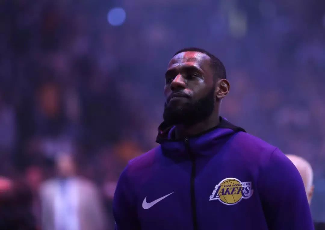 NBA精彩回放：湖人绝杀凯尔特人（NBA高光集锦：湖人压哨绝杀凯尔特人）