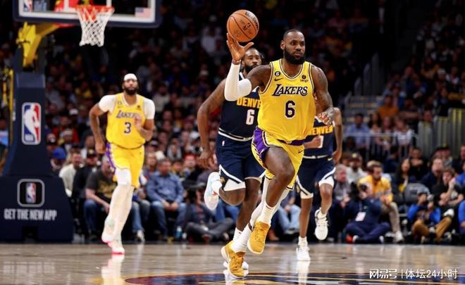 利雅得胜利vs赛哈特海湾：C罗领衔，马内、菲利克斯首发出战（C罗压阵，马内与菲利克斯首发，利雅得胜利迎战赛哈特海湾）