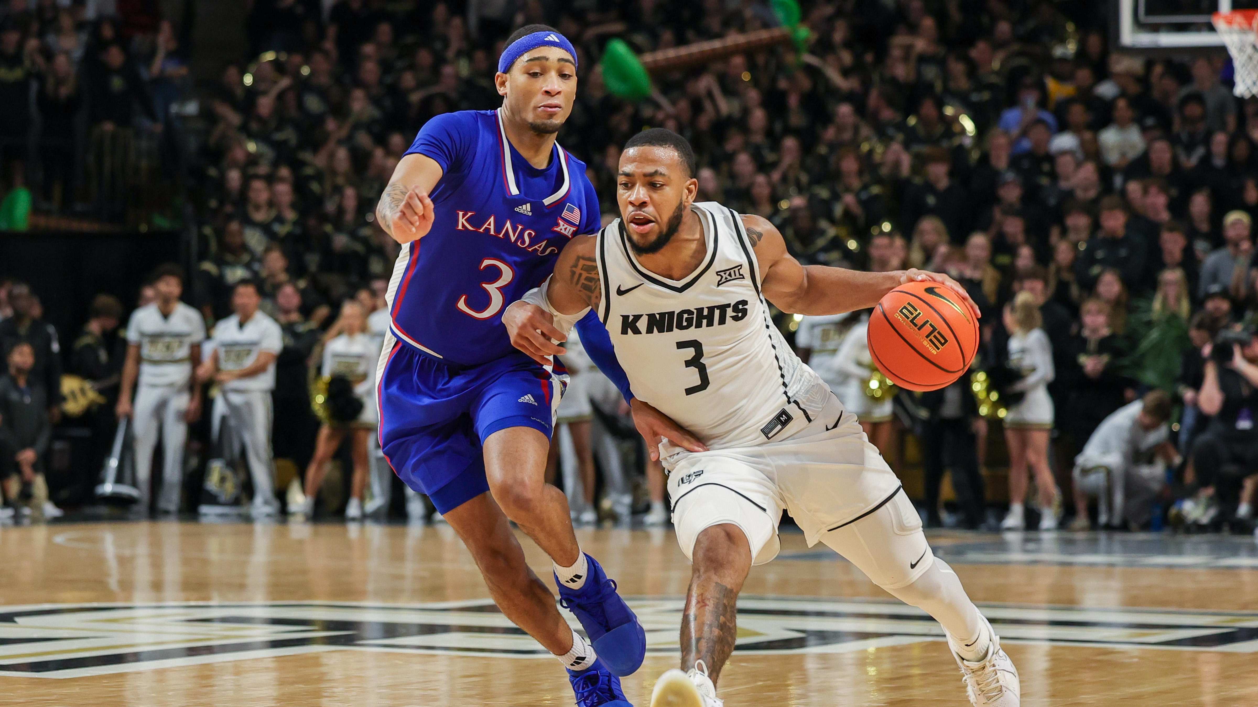 “举重之乡”托举生命重量 一份特殊“伴手礼”递出城市暖心名片（举重名城托起生命之重 一份别样伴手礼传递城市温度）