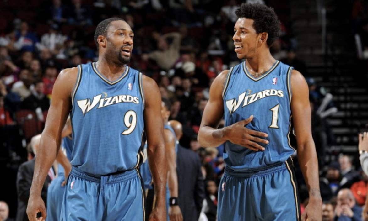 萨拉赫落选！利物浦仅19人出征欧冠 纯血边锋只剩1人（萨拉赫无缘欧冠名单！利物浦仅带19人出征 纯血边锋仅剩一位）