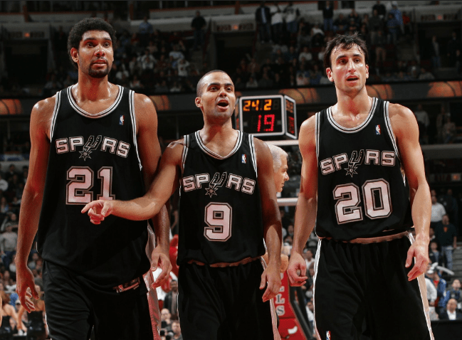 野球场最被低估的打法（街头球场被忽视的高效打法）