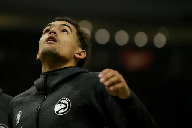 东契奇狂轰45+14+11超级大三双，带队本赛季三杀爵士（东契奇爆砍45分14篮板11助攻豪华三双，率队本季三度击败爵士）