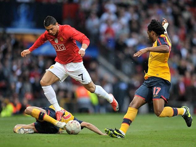 难挽败局！华盛顿8中6高效拿到15分8板 正负值-13（手感火热仍无力回天！华盛顿8投6中斩获15分8板，正负值-13）