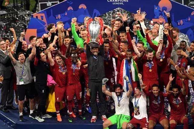 CBA揭幕战半场：布朗&塔克合砍25分，广厦51-41山西（CBA揭幕战半场：布朗塔克合得25分，广厦51-41暂领先山西）